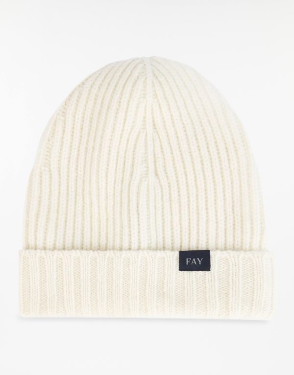 fay beanie in wool off white